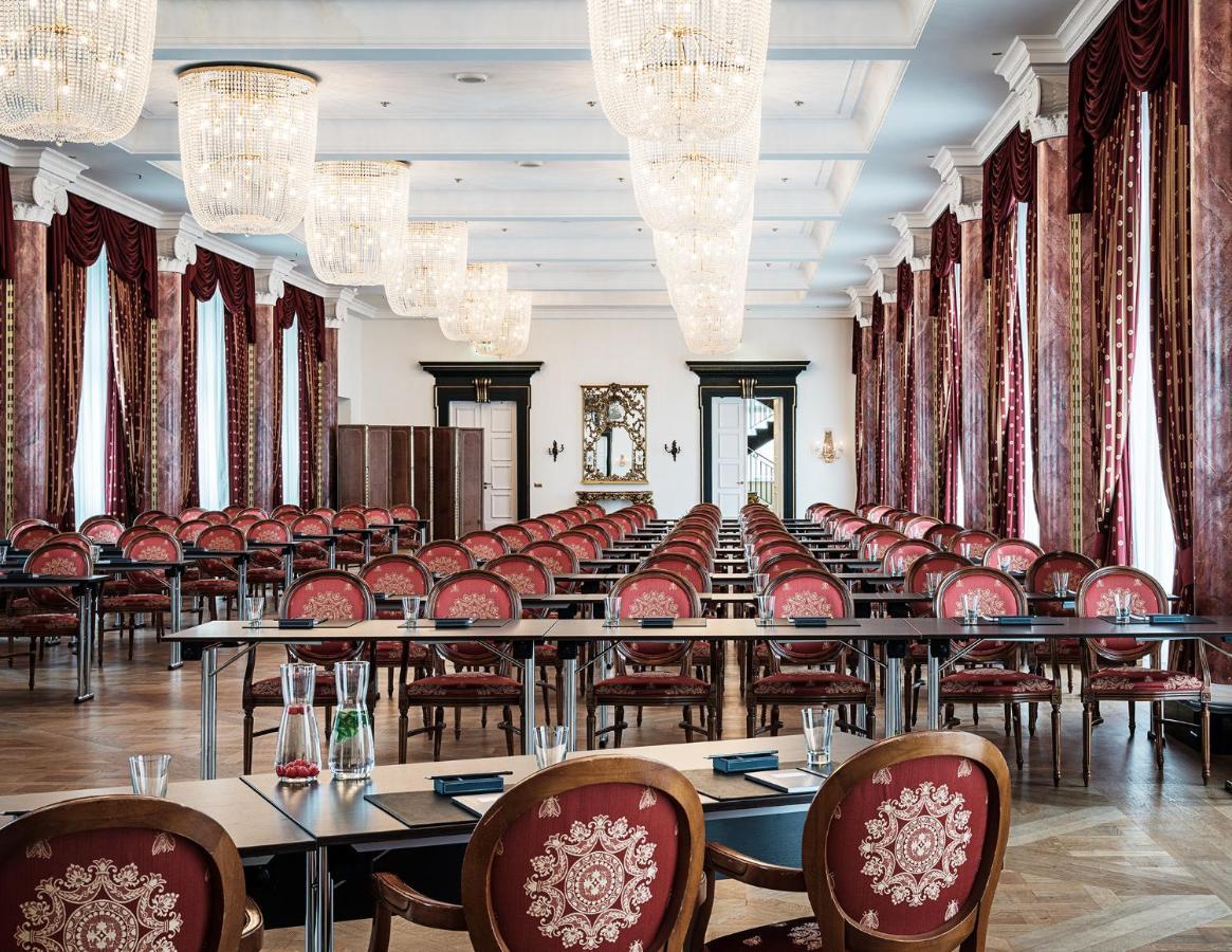 Althoff Grandhotel Schloss Bensberg Bergisch Gladbach Exterior photo The main conference room