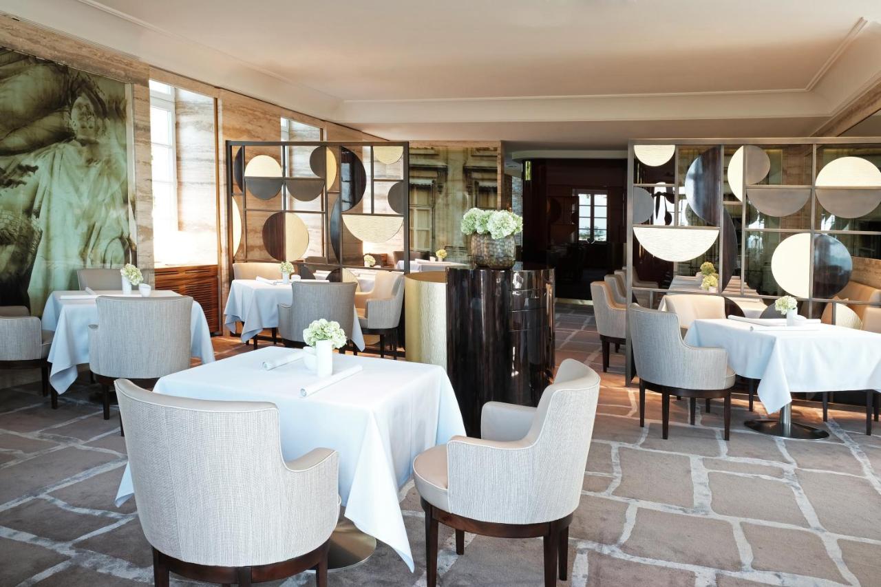 Althoff Grandhotel Schloss Bensberg Bergisch Gladbach Exterior photo The interior of the restaurant