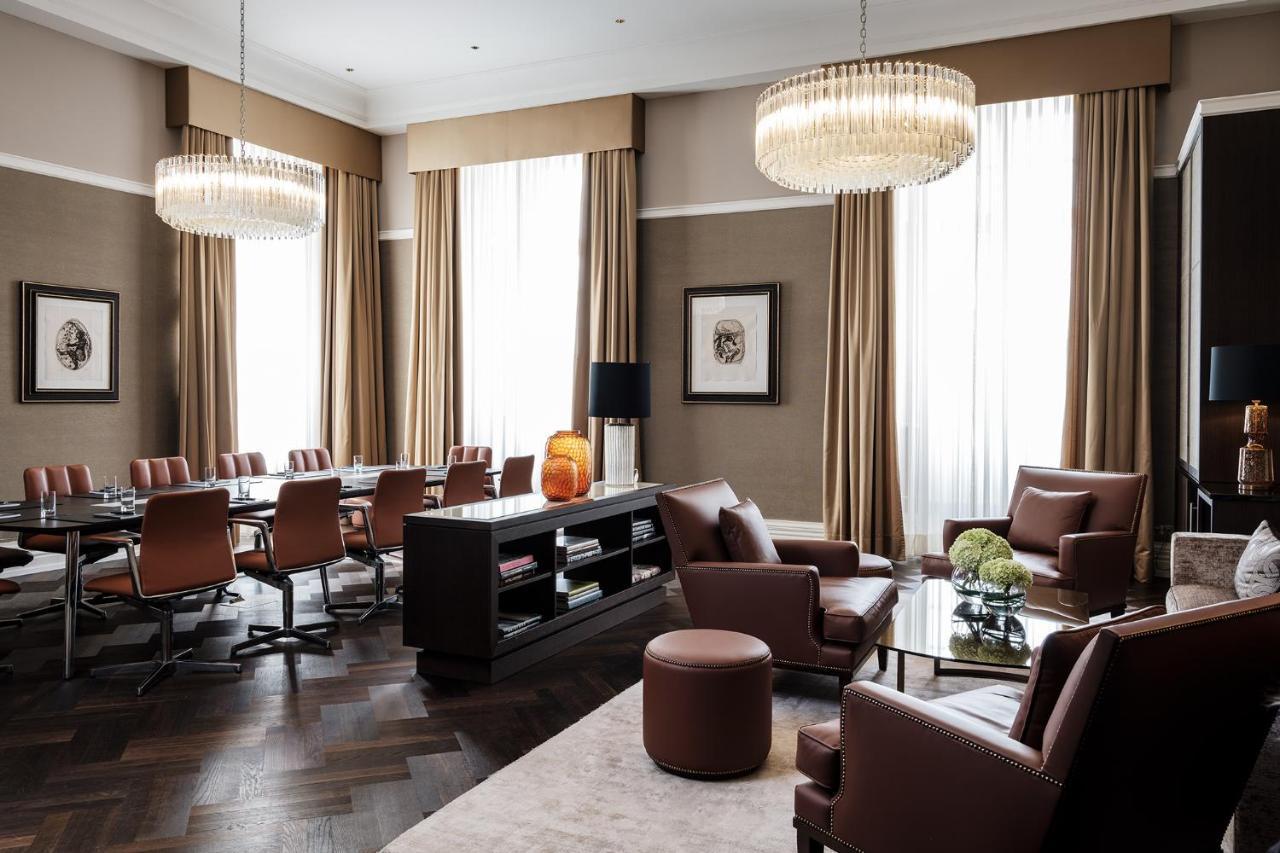 Althoff Grandhotel Schloss Bensberg Bergisch Gladbach Exterior photo The Boardroom at the Connaught